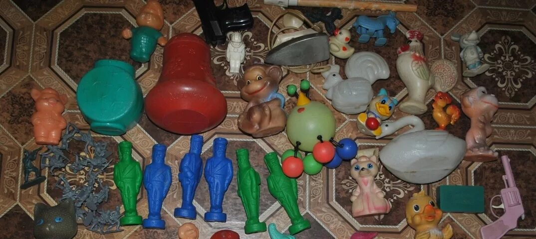 Включи игрушка старый. Советские игрушки. Детские игрушки советских времен. Знаменитые советские игрушки. Советские детские игрушки много.