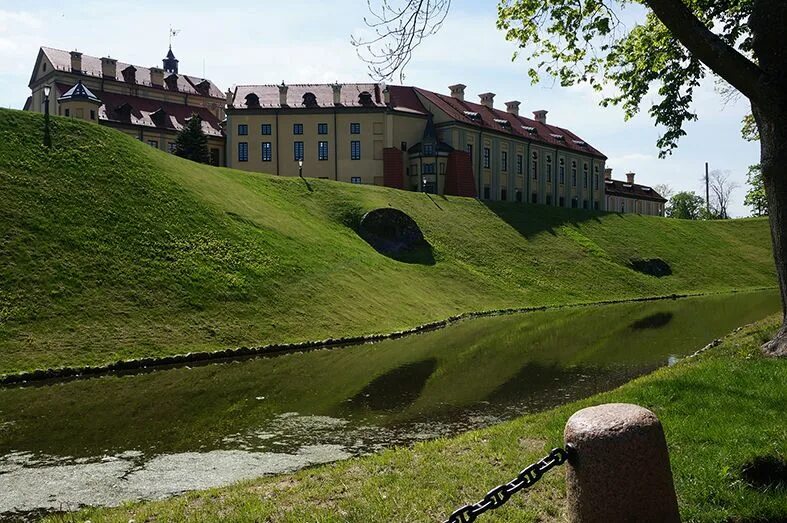 Минская область несвижский. Несвижский парковый комплекс.