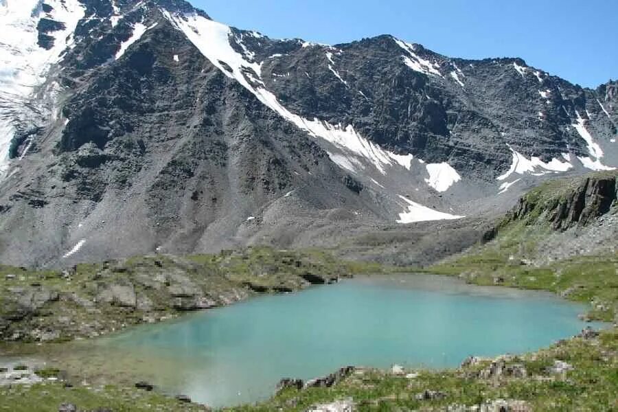7 озер страна. Долина семи озер Аккем. АК-ОЮК горный Алтай. Черепан гора Алтай. Катунский хребет Алтай.