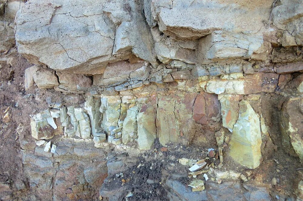 известняк песчаник мергель. ожелезненный песчаник. глины песчаники. медистые песчаники. плитчатые песчаники крым.