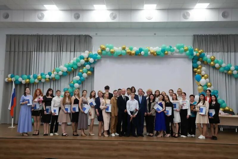 Выпускники 9 класса 2025 года. Выпускники 9 класса 2025 года
