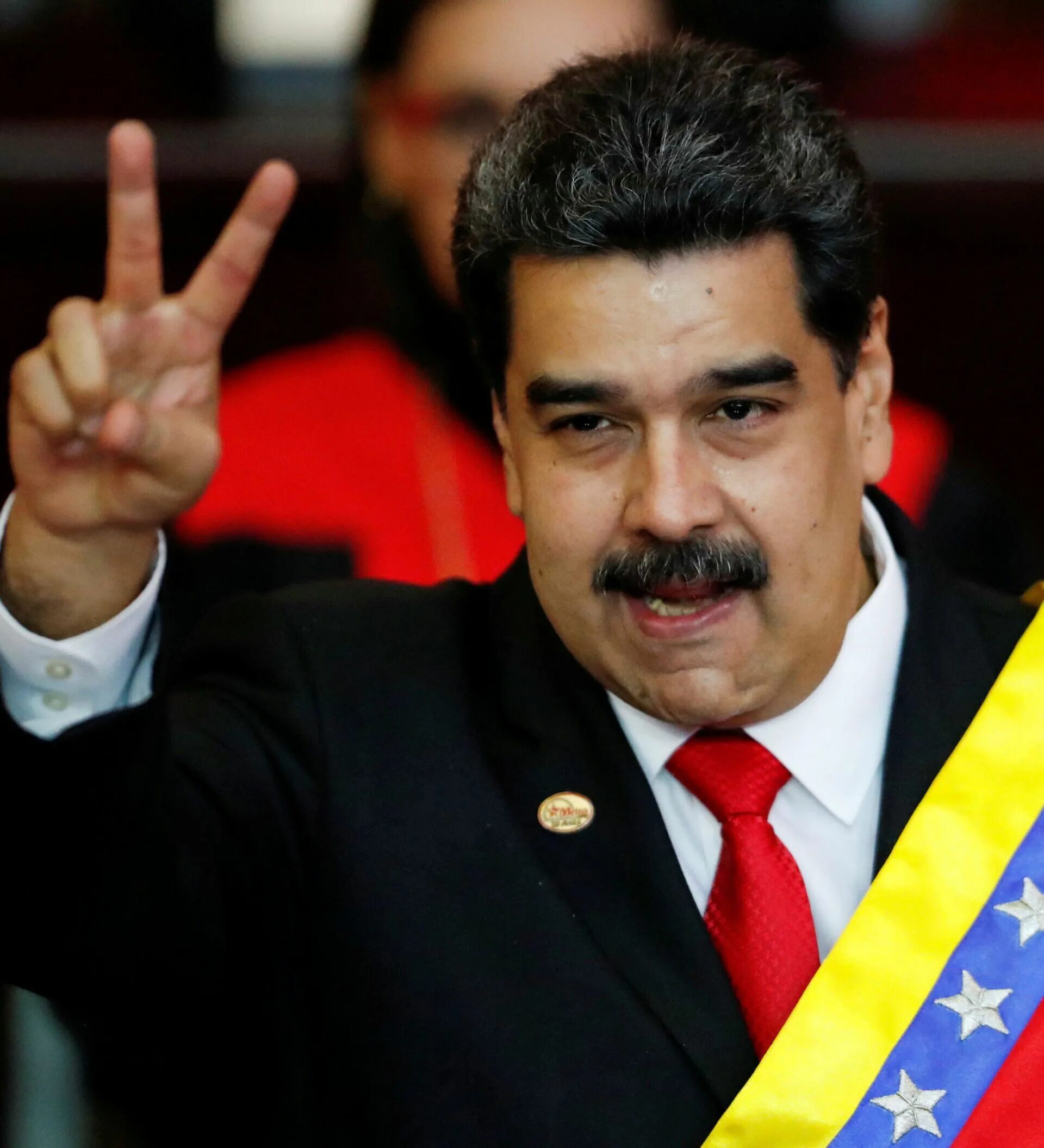 Мадуро рыба. Венесуэла мадуро. Николас мадуро танцует. Песня maduro. Руки николас мадуро.