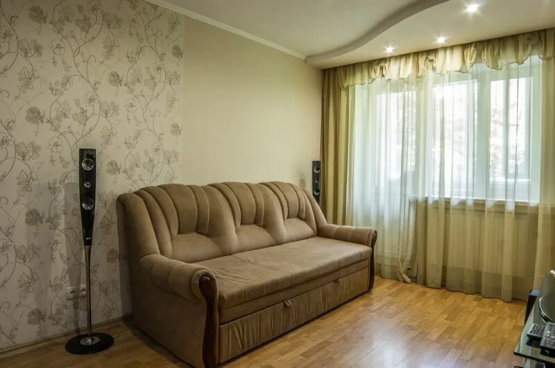 ейск апартаменты ул толстого. ейск отель студия. снять квартиру в ейске на длительный срок без посредников. однокомнатная квартира в ейске. ейск гостевой дом студия.