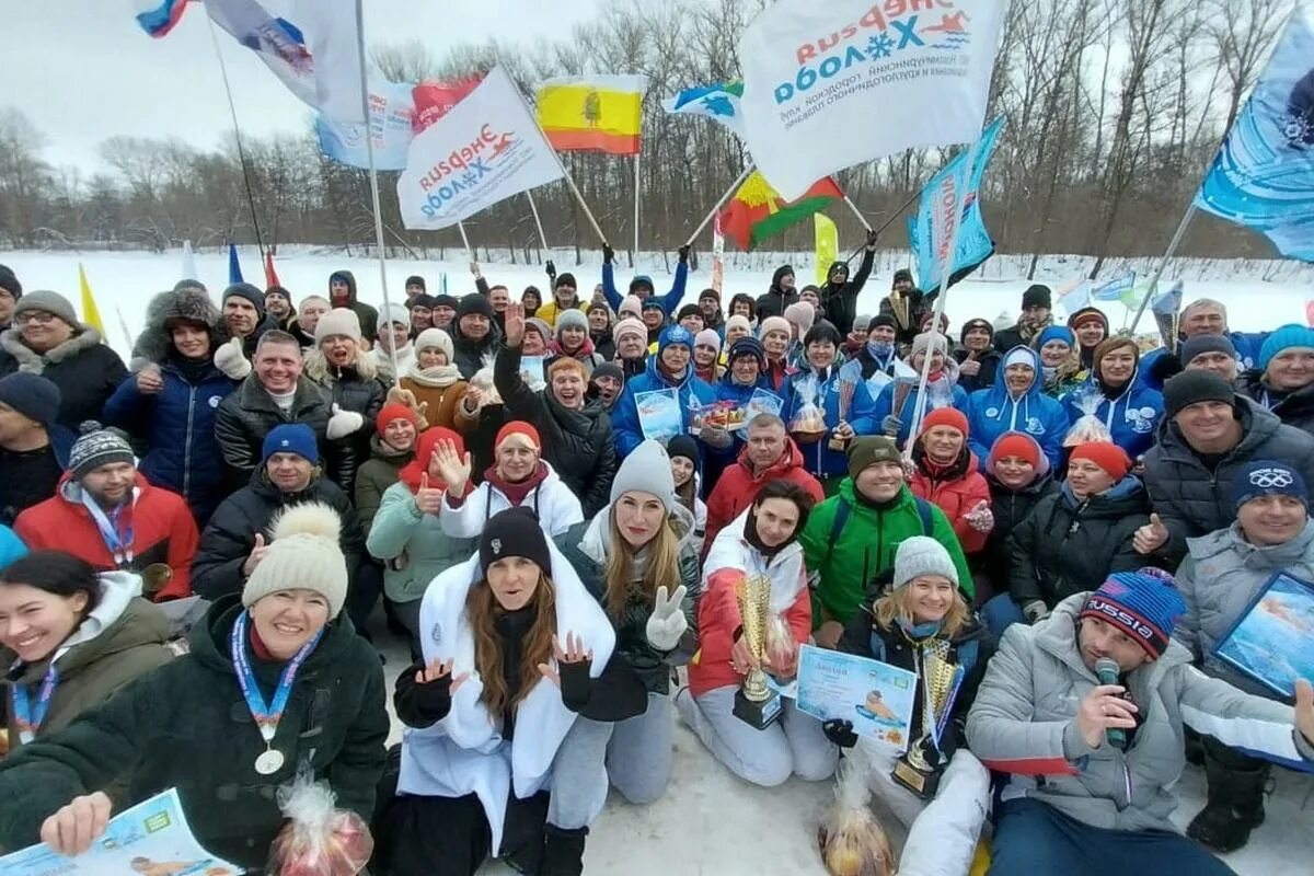 Моржи мичуринска. Мичуринске прошли соревнования. Моржи мичуринска. Яблоки на снегу мичуринск плавание. Моржи мичуринска.