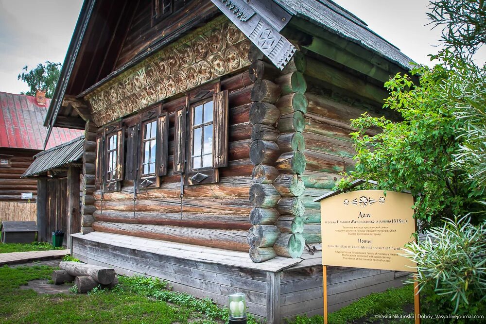 В каком городе музей зодчества. Музей зодчества Суздаль. Город Суздаль музей деревянного зодчества. Суздаль музей деревянного. Музей деревянного зодчества в Суздале Церковь.