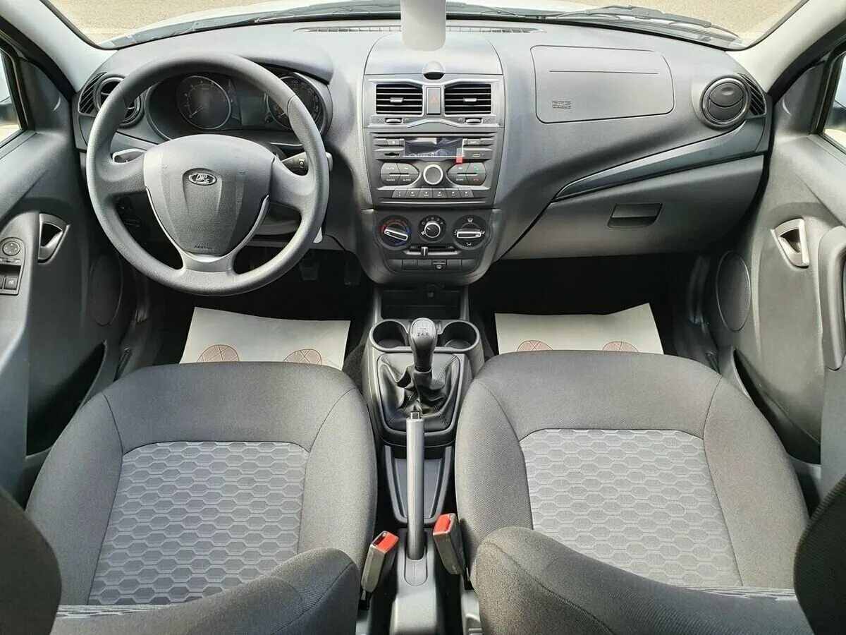 Лада гранта седан белая 2023 года. Гранта лифтбек 2022. Лада гранта лифтбек 2021 года. Лада 2191. Покупать ли гранту в 2023.