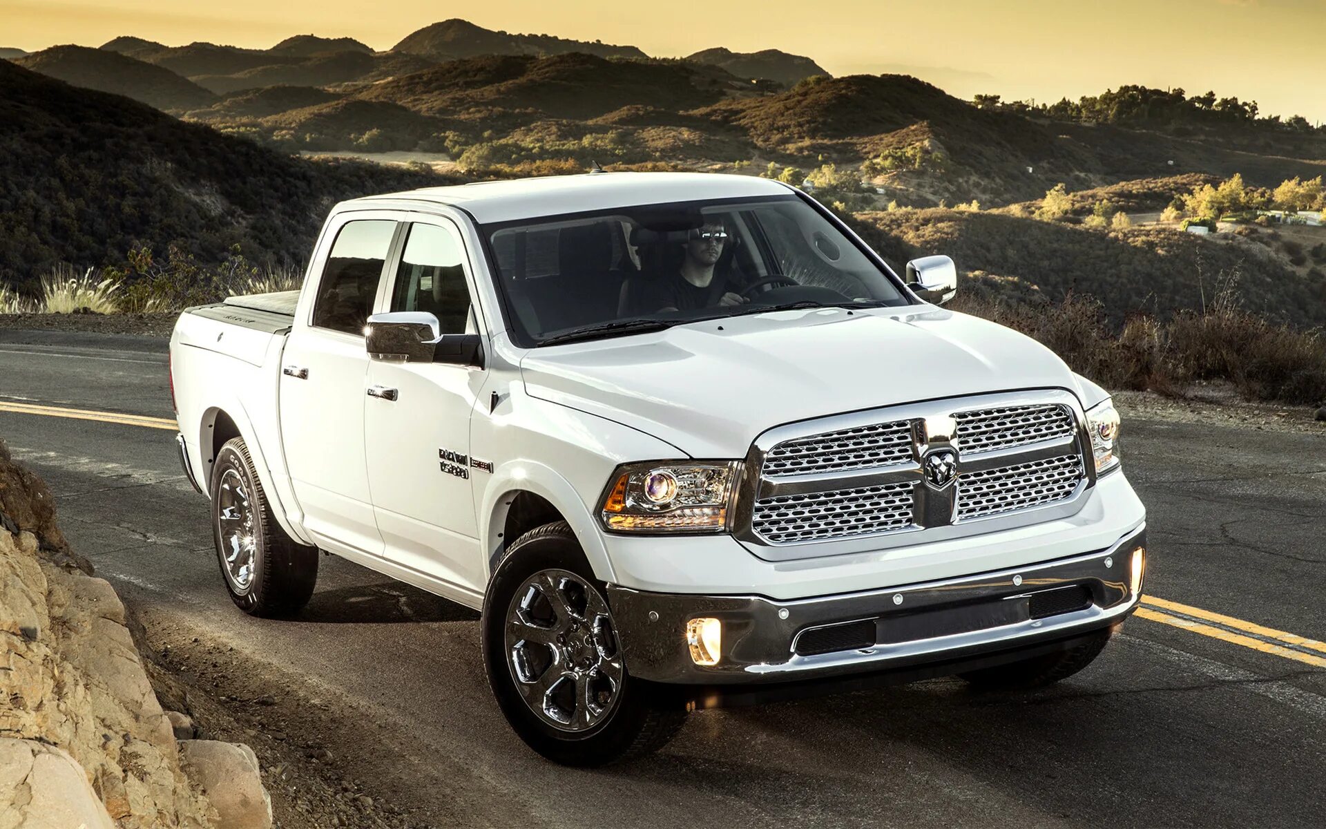 Ram россия. Dodge Ram 1500 2015. Dodge dodge Ram 2015. Dodge Ram 1500 2013. Dodge Ram Pickup 1500.