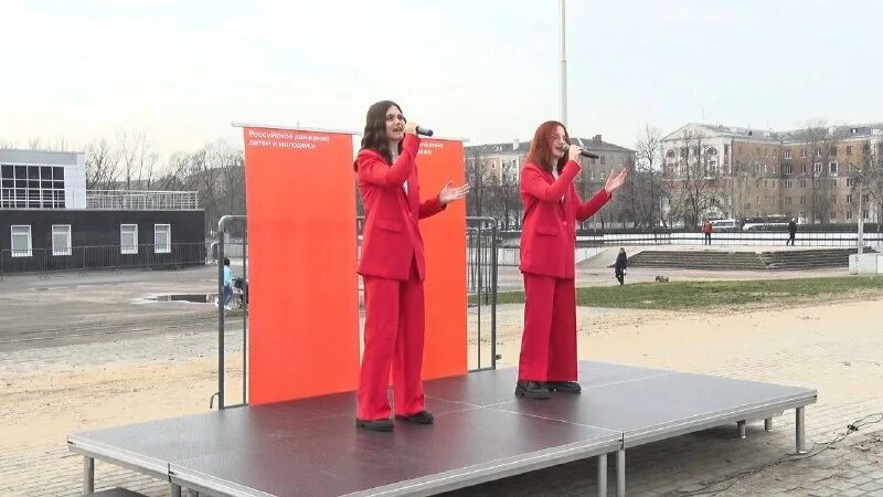 Молодежный центр электросталь. Мурм молодежный центр электросталь. Молодежный центр электросталь. Медицинский центр электросталь железнодорожная. Молодежный центр электростали мастерская кисточка.