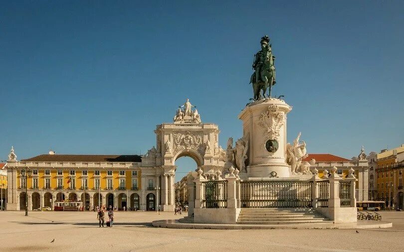 португалия лиссабон. атланта лиссабон. праса ду комерсиу лиссабон. лиссабон площадь росиу фонтан. атланта лиссабон.
