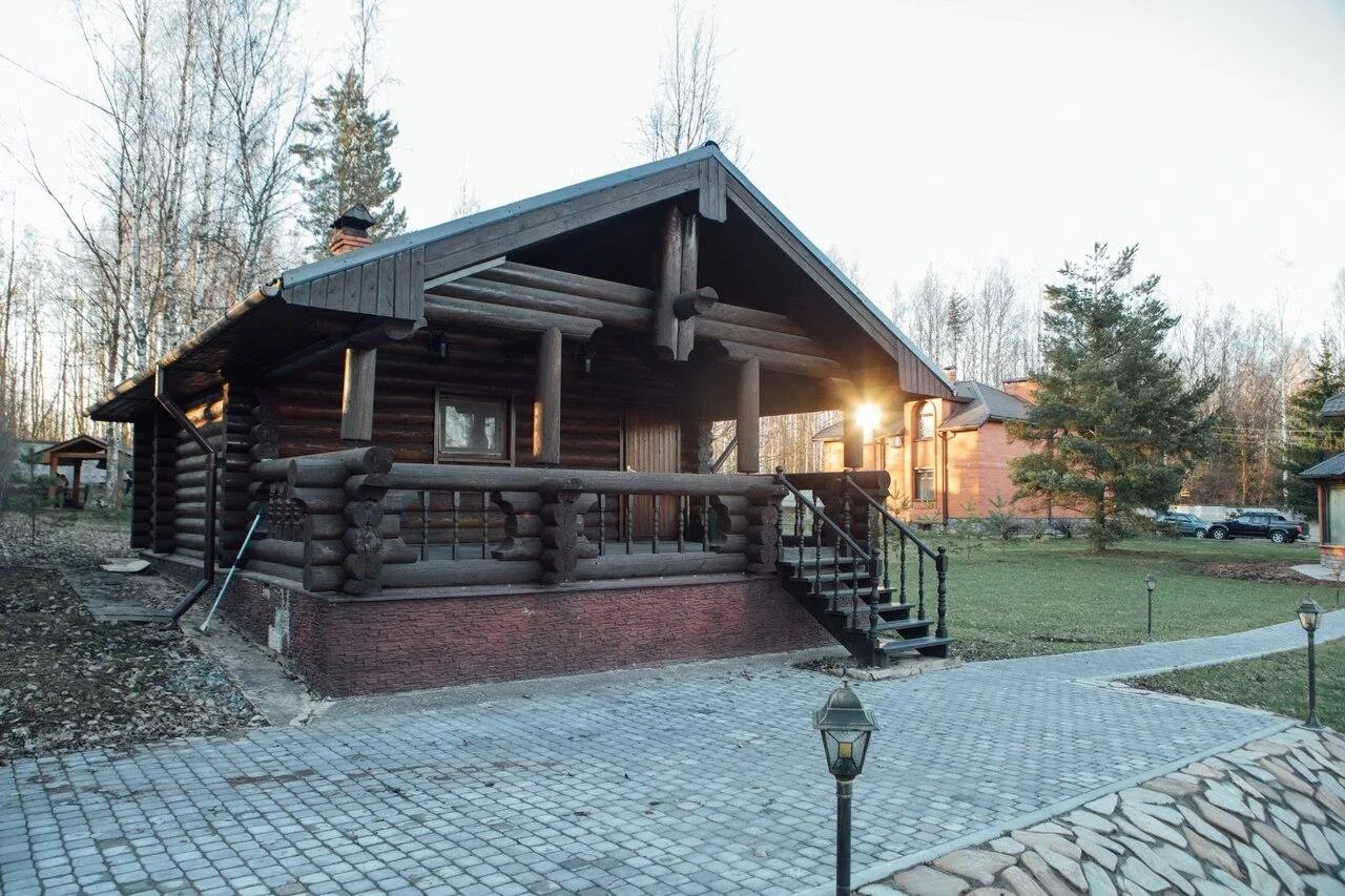 Загородный дом в подмосковье. Шашлыки в загородном доме. Эко комплекс лесные пруды щелковский. Фестиваль парк отель рязань. Отель улиткино подмосковье.