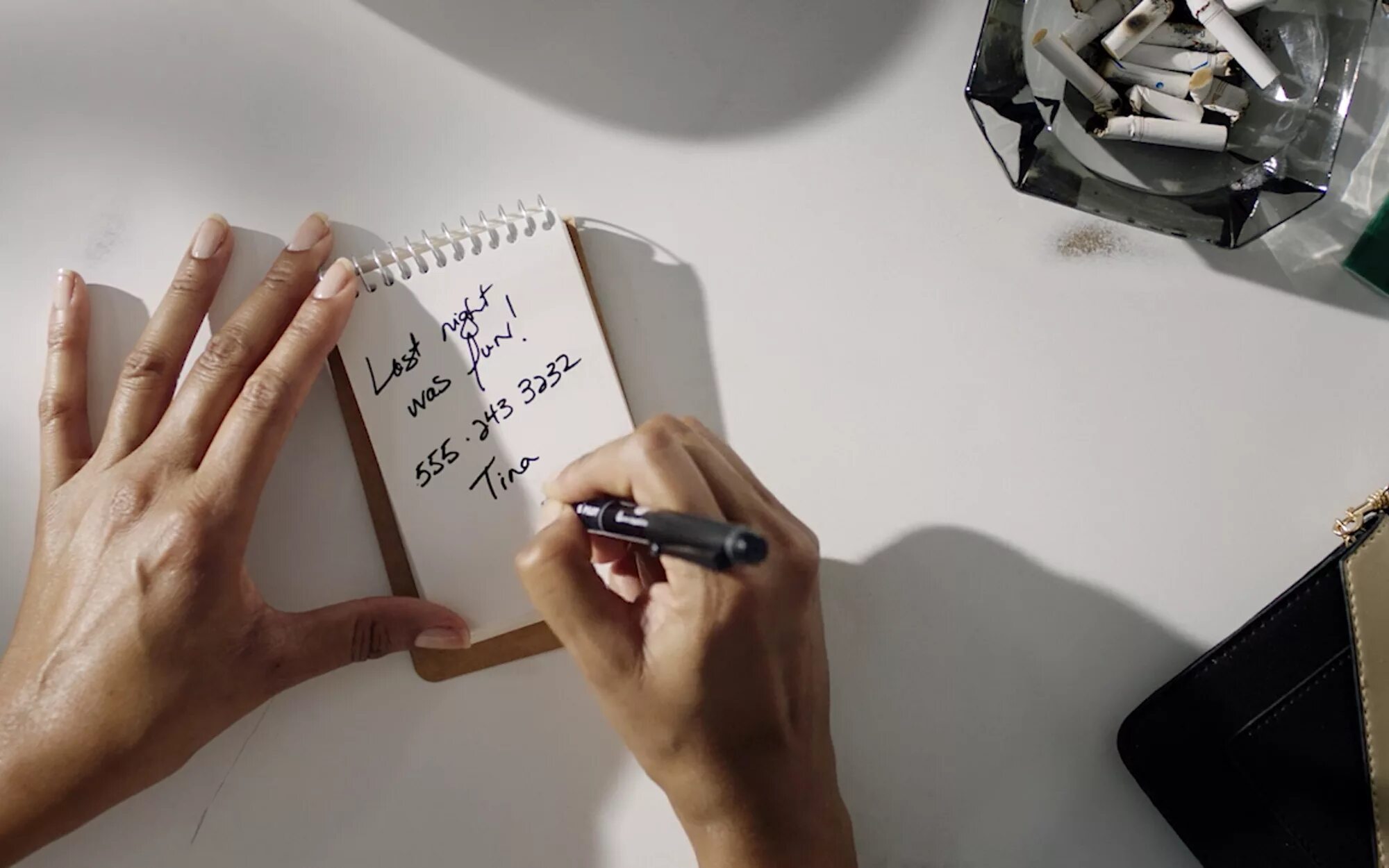 To make note. Take notes. writing notes. taking notes. not write.
