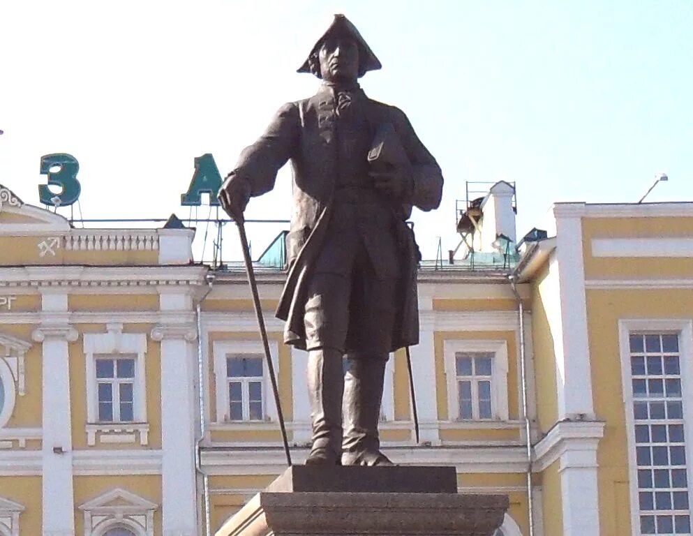 Памятник Рычкову в Оренбурге. Памятник Петру 1 в Оренбурге. Чем известен оренбург