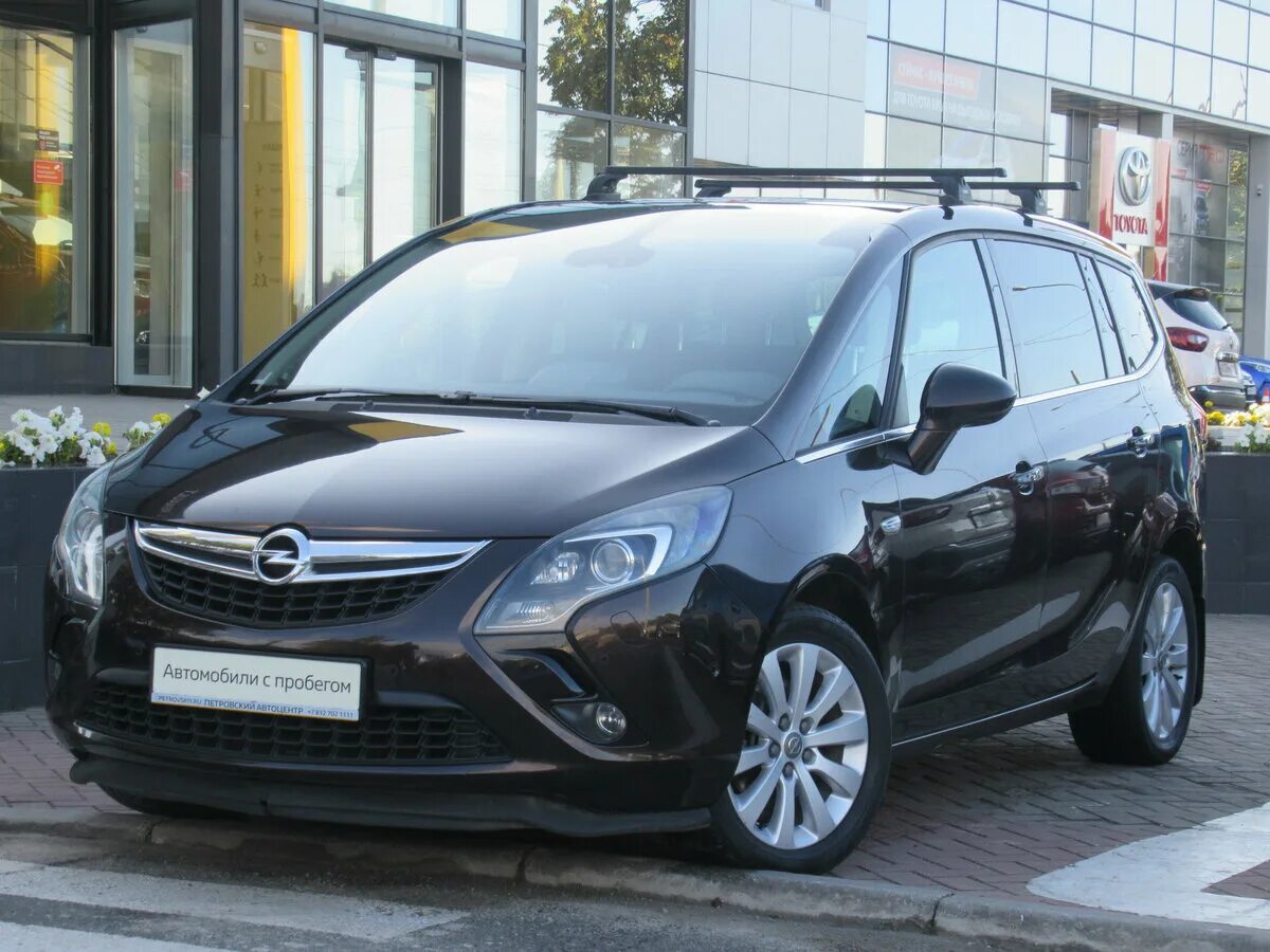 Опель зафира б отзывы. Opel Zafira 2013. Опель Зафира ц 2013. Opel Zafira c 2013. Опель Зафира 2015.