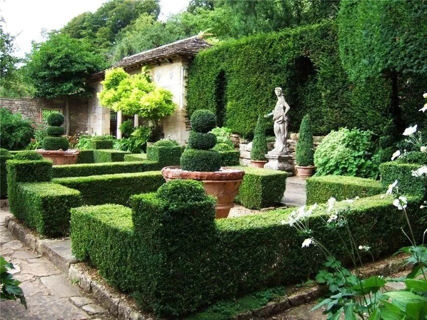 Сад был расположен. Сад вилландри аптекарский сад. Летний сад санкт-петербург кратко. Англия деревня кэмбэлфорд ланшадф садов. Сад в итальянском стиле.