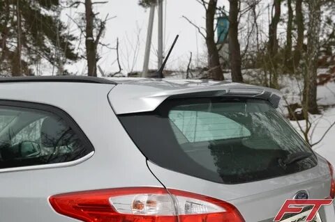 Спойлер задней двери универсал