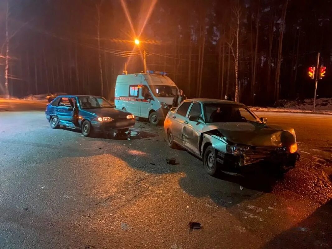 Аварии в Воронежской области. Автомобили столкнулись.
