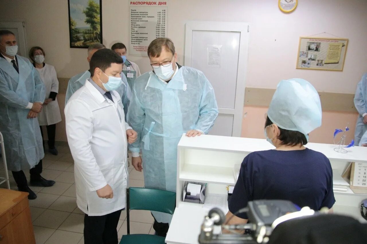 Детская поликлиника 1 батайск. Ржд больница батайск. Больница цгб батайск. Главврач цгб батайска. Прием врачей цгб батайск.