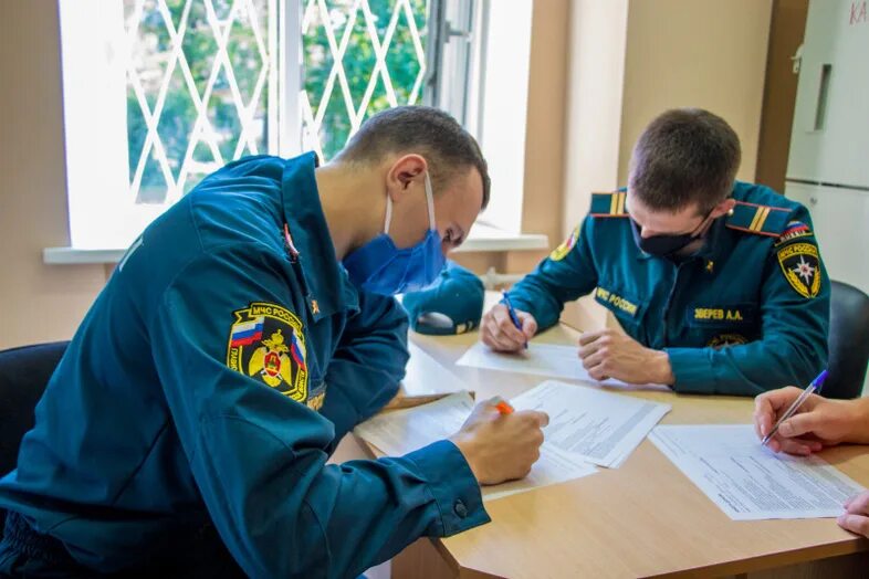 Сотрудник фпс. Никита добродицкий. сотрудник фпс гпс. сдача на спасателя мчс. добродицкий никита александрович.