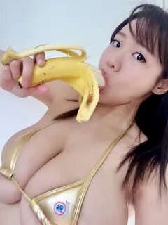 Asian Banana Nude.