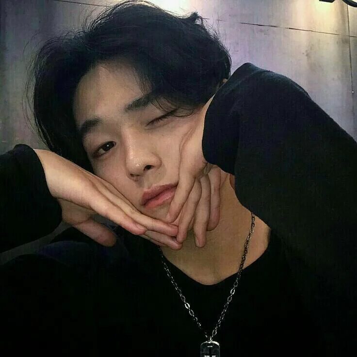 Полу корейец полу руский. Кореан бой ulzzang. Милые парни азиаты. Милые парни азиаты. Корейские подростки парни милые.