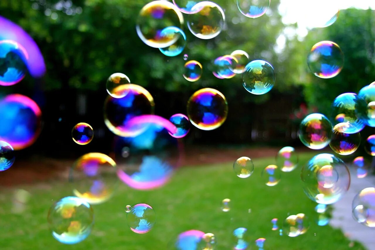 Мыльные пузыри. Смешной пузырь. Прикольные мыльные пузыри. Прикольные пузырьки. Покажи картинку пузыри
