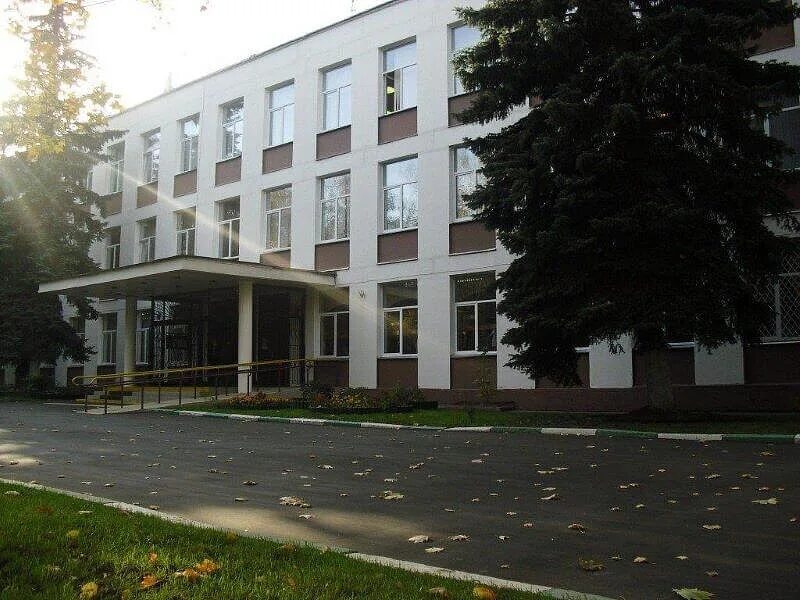 Школы севастопольская москва
