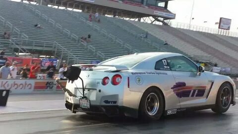 Nissan gtr drag