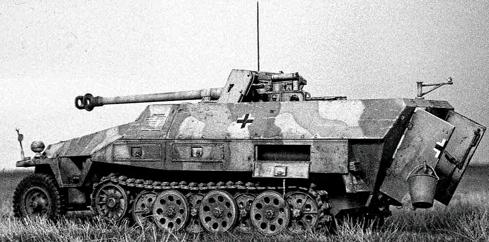 Sd kfz 251/22 из бумаги. Sd. Sd kfz 251 pak 40. Kfz. бронетранспортёр sd.