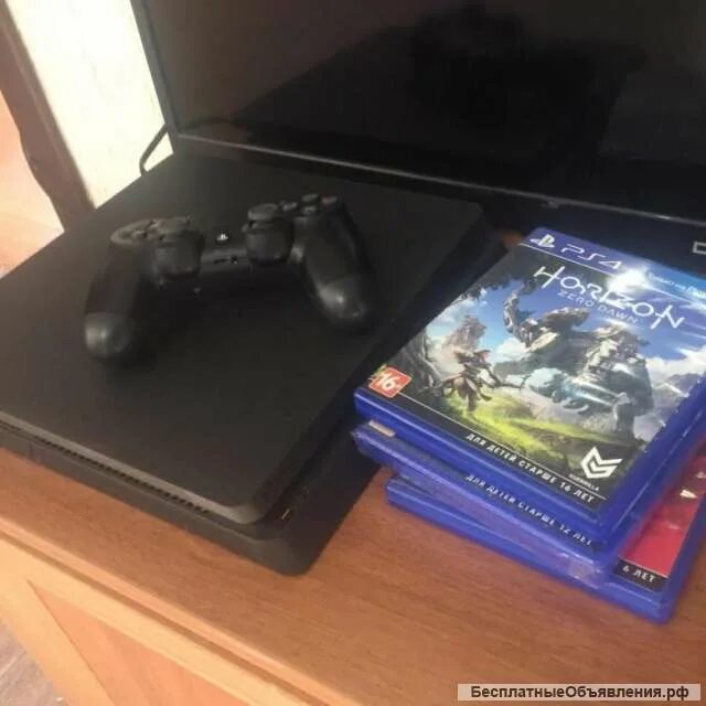 Playstation 5 на 1 терабайт. Приставка ps4 Slim. Сони плейстейшен 4 слим 1 ТБ. Ps4 Slim 500gb. Приставка игровая Sony ps4 Slim.