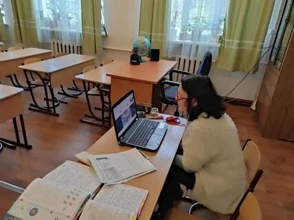 В данной школе работаю