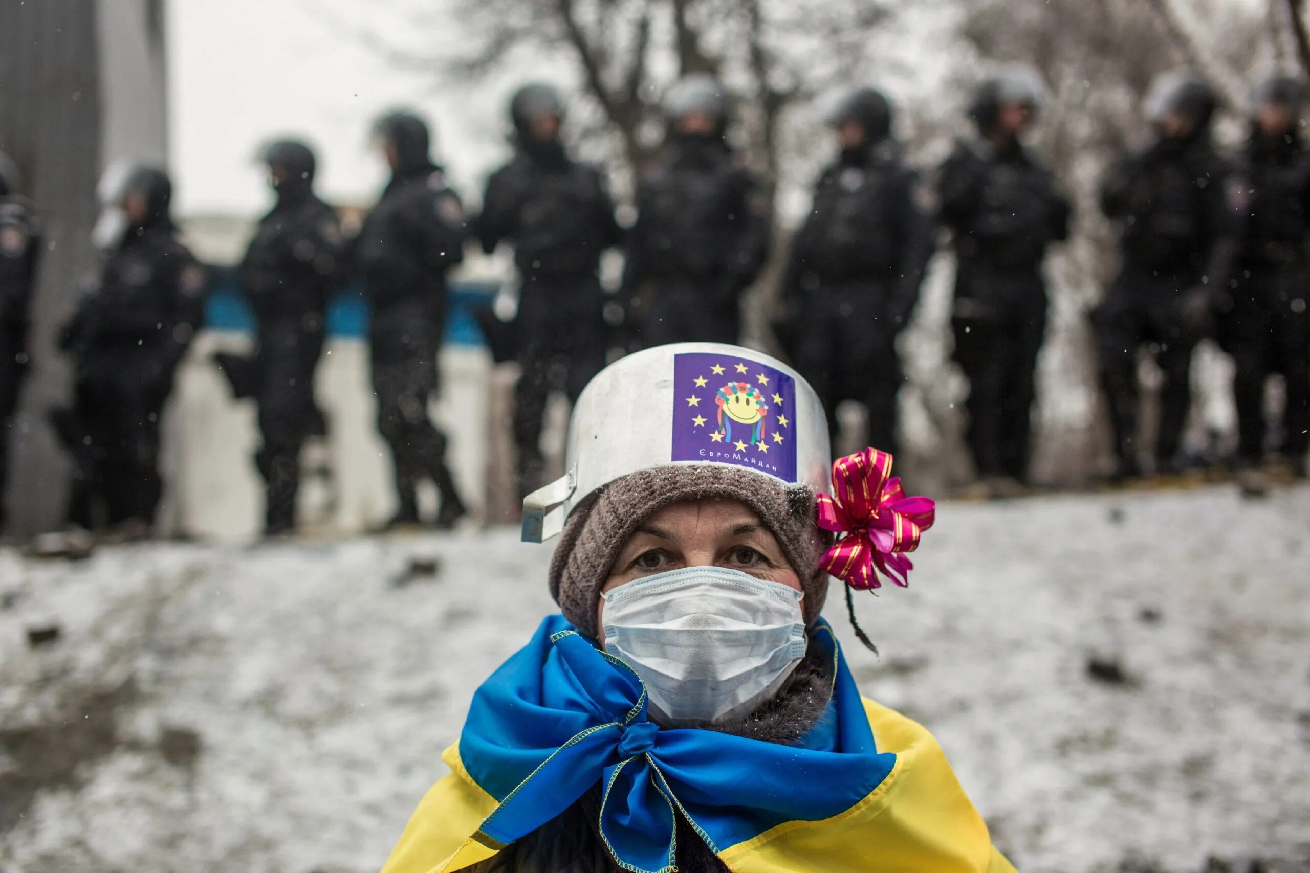 Майдан 2014 кастрюли. Кастрюли на Майдане. Евромайдан кастрюли. Кастрюли Украина Майдан. Украинцы про украину