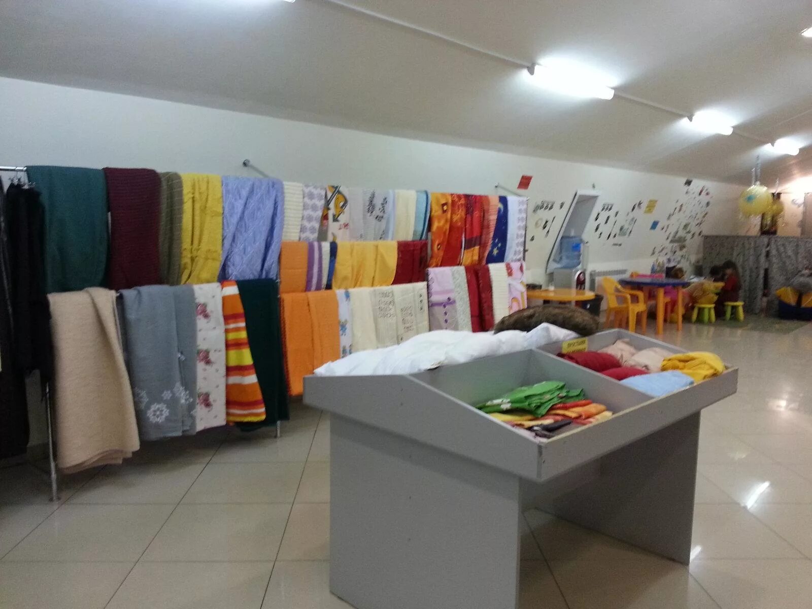 Магазин квартет йошкар ола. Мегахенд одежда. Хенд йошкар ола. Саранск пролетарская 108 мегахенд. Евро хенд йошкар-ола.