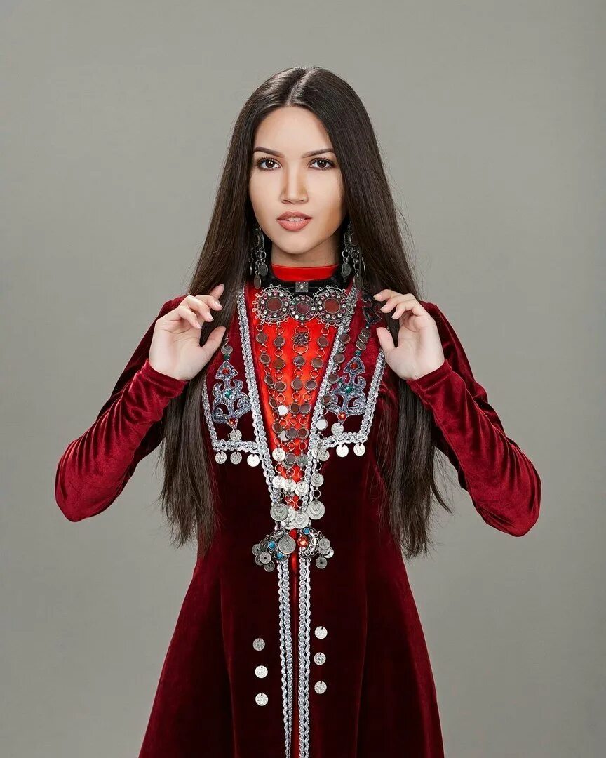 Костюм башкирской красавицы. Камалиева башкирский костюм. шамсутдинова гульназ мисс азия. гульназ галеева башкирка. казахо башкирка.