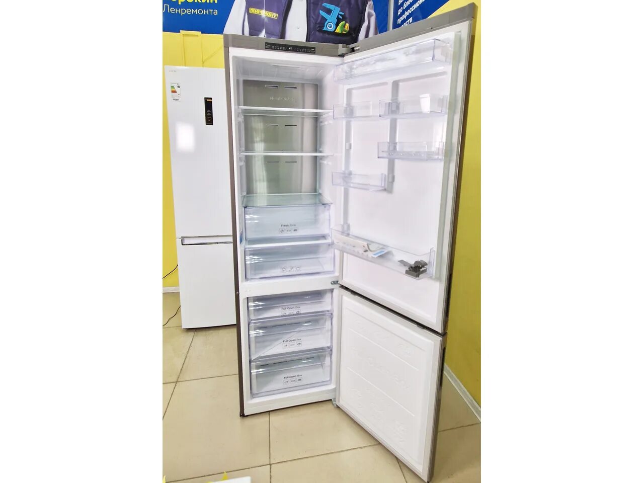 Холодильник современный самый дешевый. Недорогие холодильники в СПБ. Подольск холодильник дешевые. ВТБ холодильники недорого. Купить холодильник в подольске