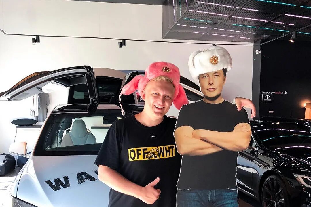 тесла модель x p100d варпач.