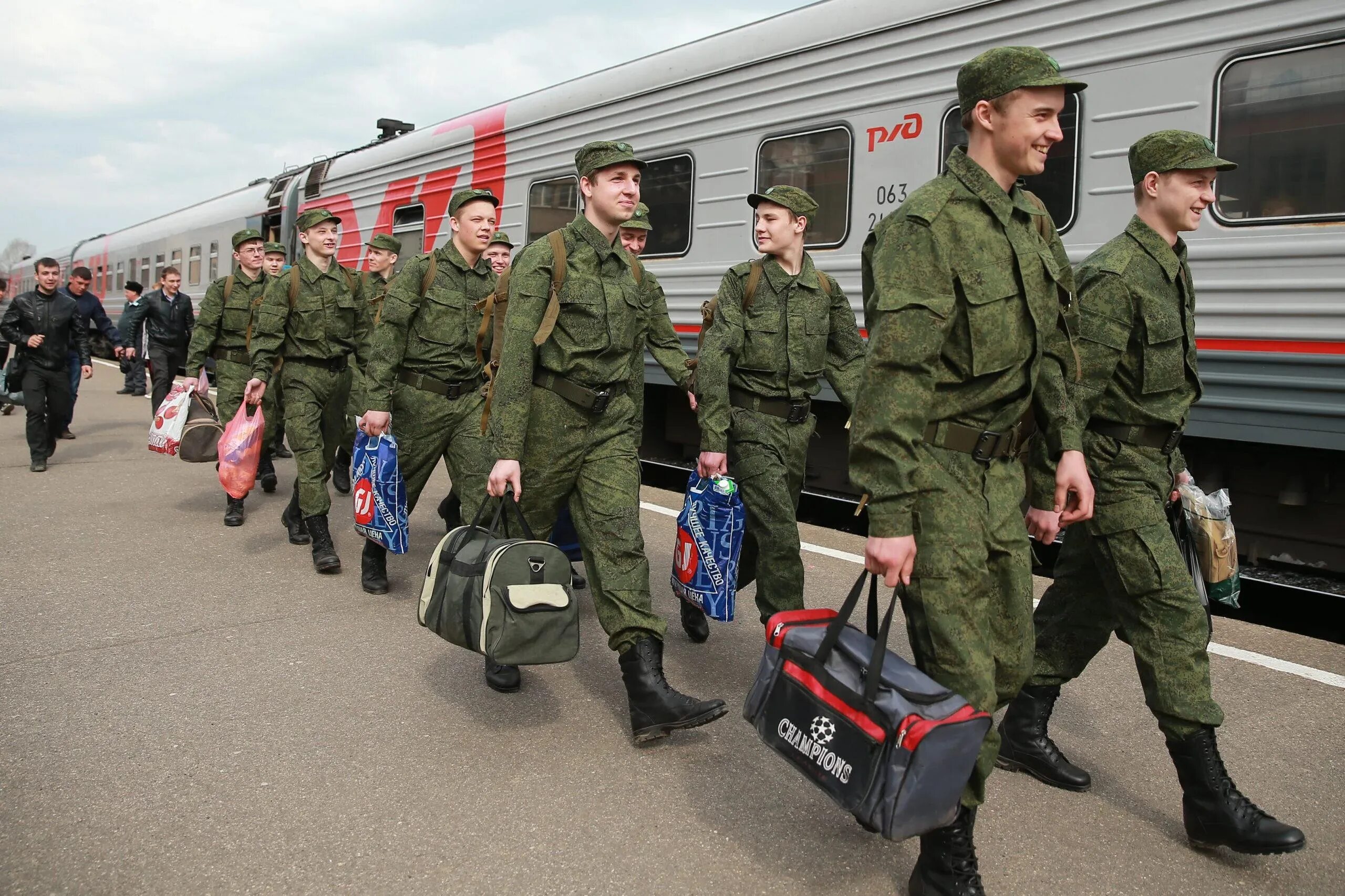 Стоит ли идти военным. Стоит ли идти военным