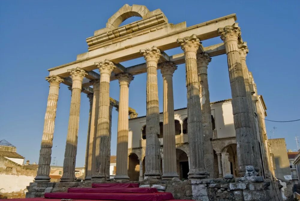 The temple of artemis. Храм Артемиды чудо света. Храм Артемиды Эфесской диптер. Город Эфес Турция храма Артемиды. Храм Дианы на Авентине Рим.