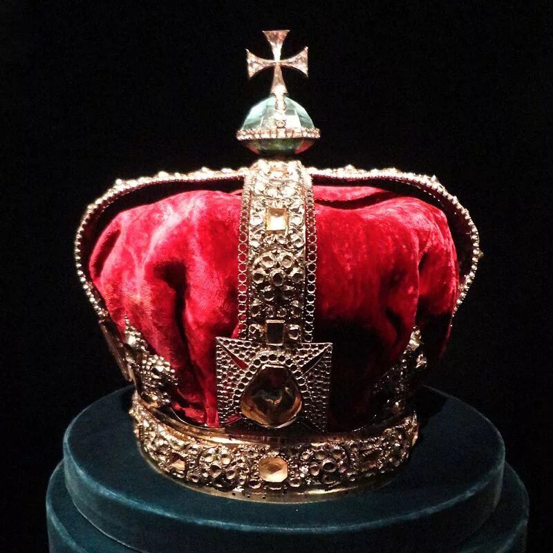 Корона Георга 1. Лондонский Тауэр Королевские драгоценности. Лондонский Тауэр драгоценности короны. Императорская корона Петра 1 Российской империи. Сокровищ британии