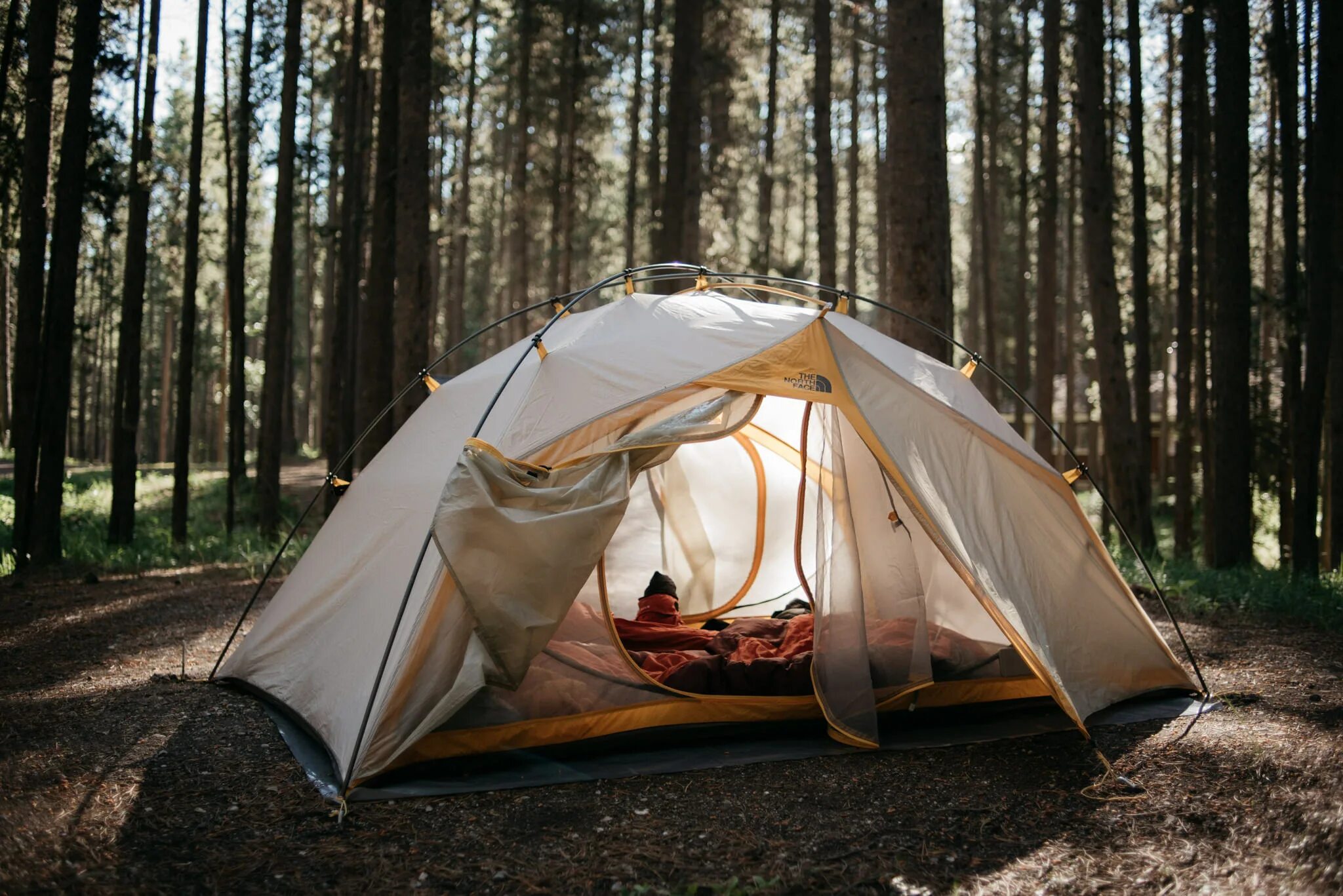 Outdoor camp. Палатка Solway 2. Палатка Bergman 420. Бергер 4 палатка. Палатка Atemi Seliger 6.