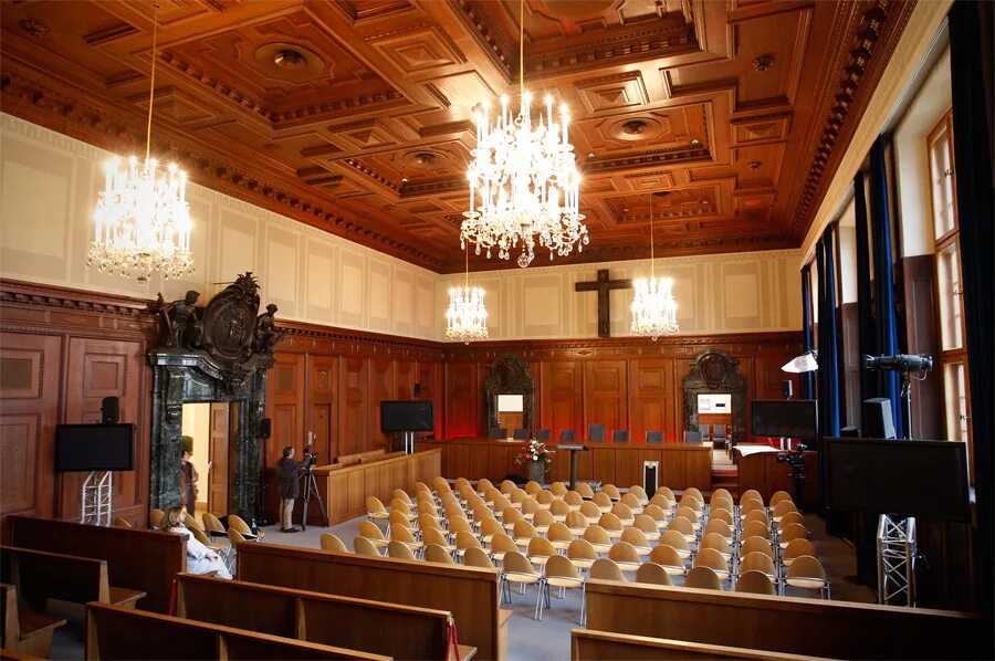 Зал 600. «зал 600» дворца юстиции в нюрнберге. Зал 600. Зал 600. Дворец правосудия нюрнберг 1945.