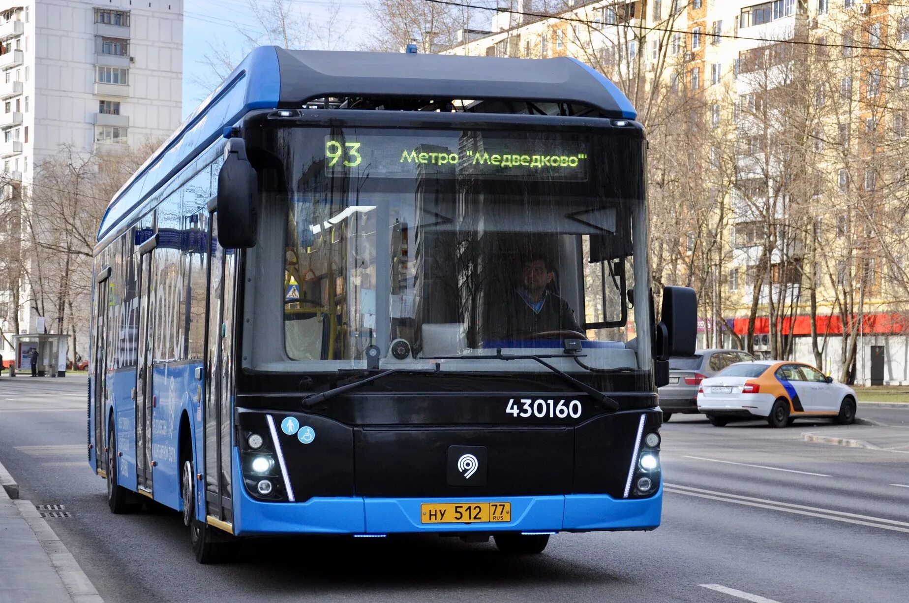 Приложение которое показывает автобусы