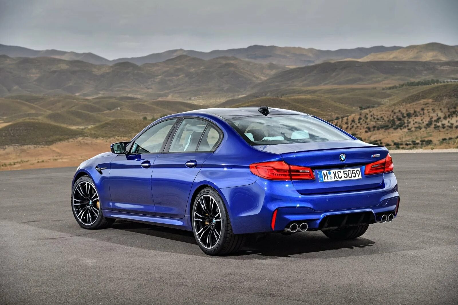 BMW m5 f90. BMW m5 f90 m. BMW m5 f90 2018. BMW m5 f90 купе.