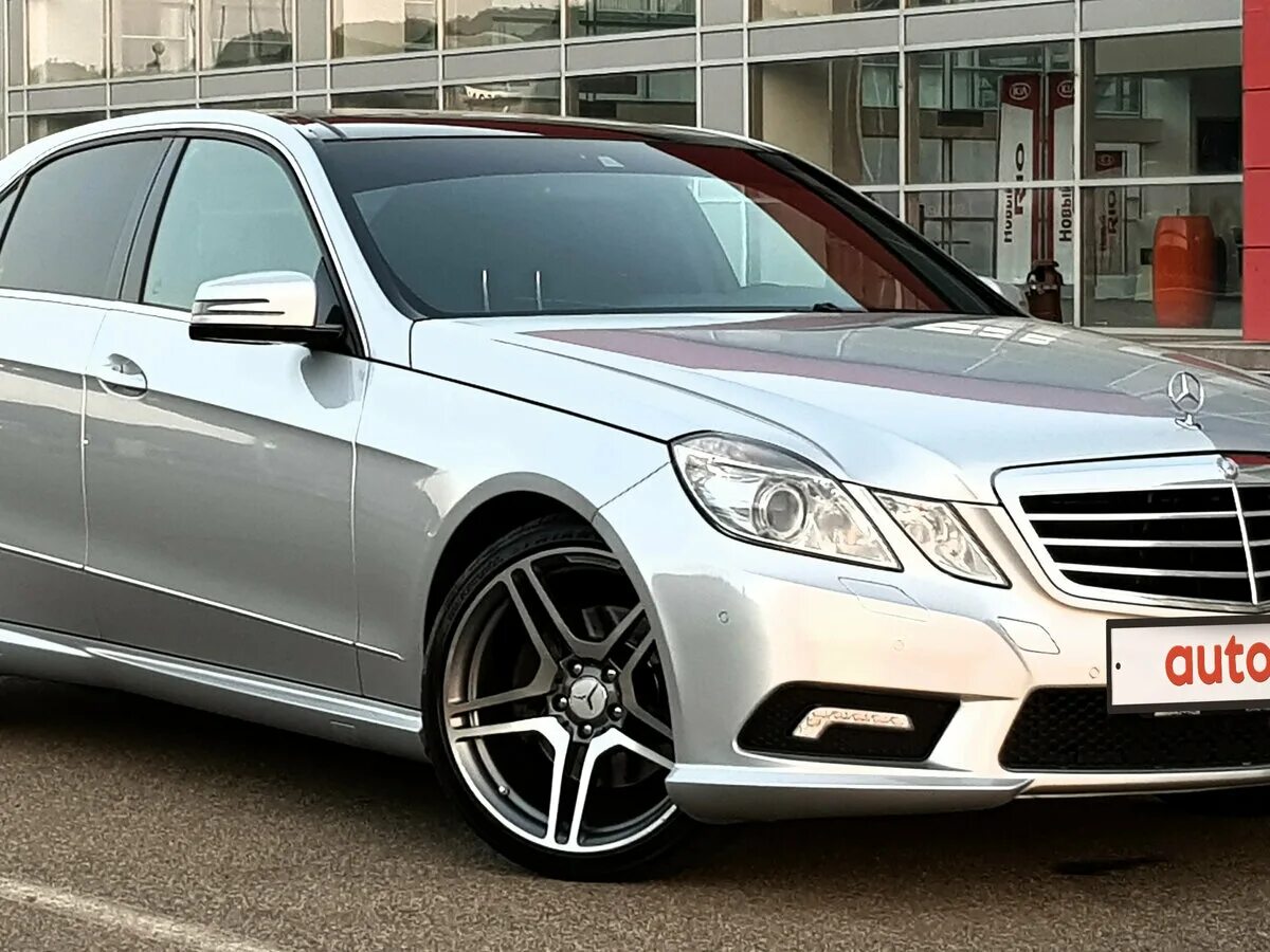 Продажа мерседес е класс. Mercedes e class w212. Mercedes e212 2010. Мерседес Бенц е 212. Mercedes Benz w212 2010.