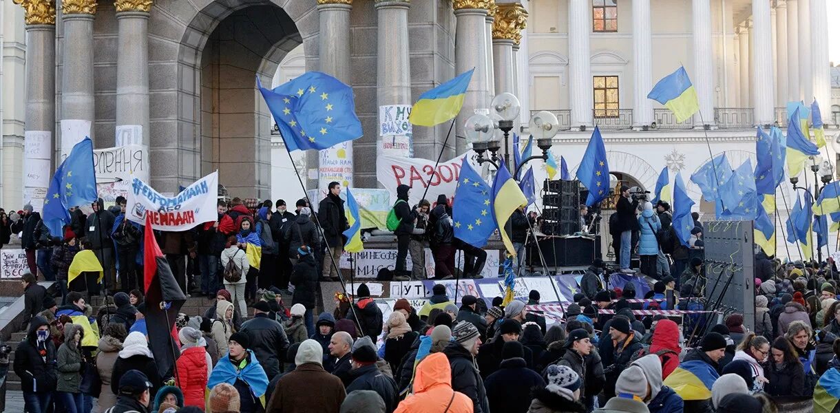 Украина день 22. Майдан Украина 2013. Политический кризис на Украине (2013-2014). Украина 2012 Майдан. Политический кризис на Украине 2014 год.