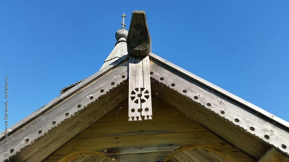 Резной фронтон. Домовая резьба кижи. Фронтон терем. Домовая резьба кижи. Причелины кижи.