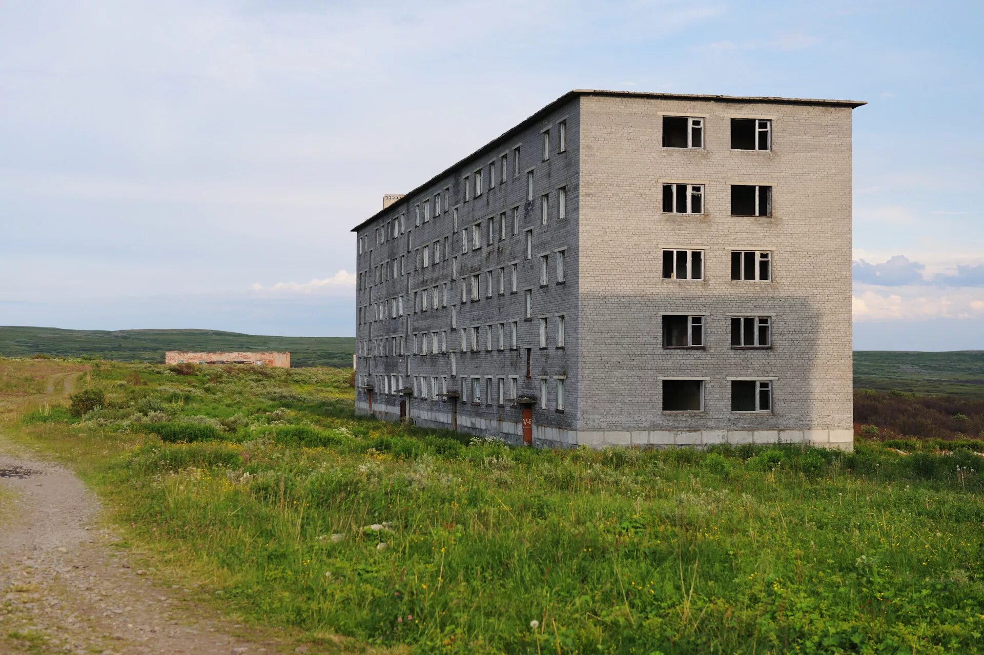 Поселок рыбачий мурманская область. Поселок озерко полуостров рыбачий. Поселок большое озерко полуостров рыбачий. Поселок рыбачий мурманск. Полуостров рыбачий мурманская область.