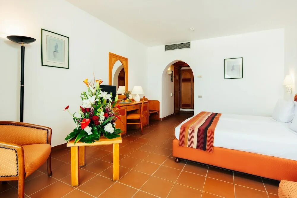 Отель домина египет шарм-эль-шейх. Domina coral bay отель в египте. Domina oasis hotel. Domina oasis hotel. Аквамарин отель domina coral bay.