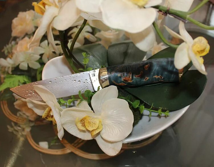 Цветок и нож. Цветы ножики. Цветок нож домашний. Цветы ножики. Цветы ножики.