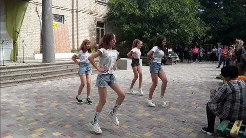 Танец весняночка