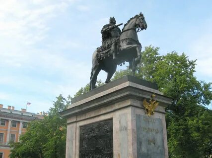 Памятник прадеду
